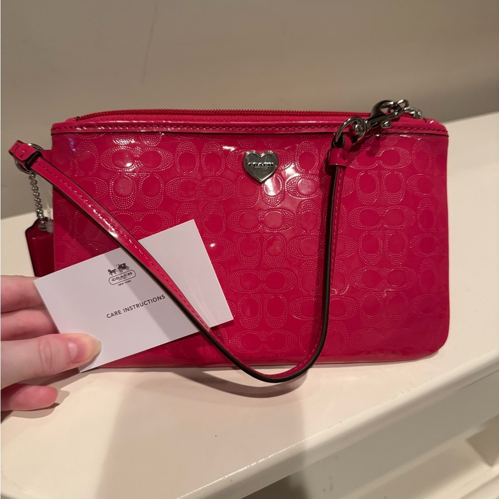 Coach Hot Pink Signature Wristlet with Heart Charm | BRAND NEW